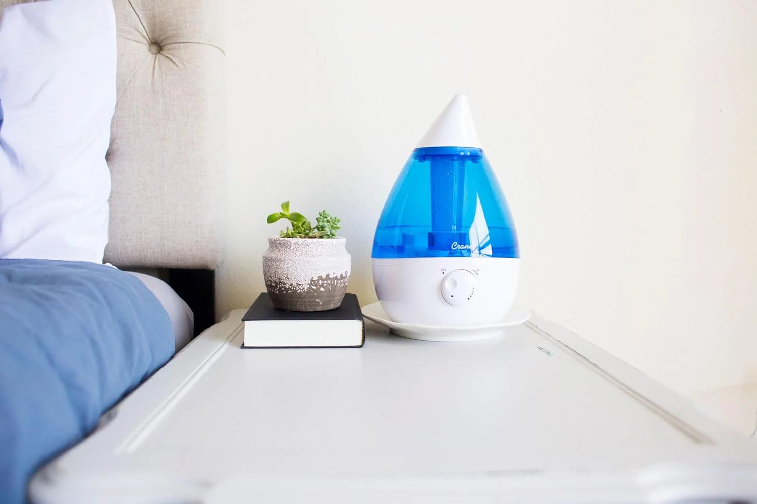 Crane USA Cool Mist Humidifier for Bedroom, Baby Nursery, Kids Room or Office, 1 Gallon Tank, Blue